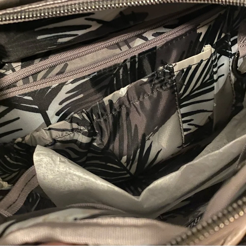 NWT LUG RIDER CROSSBODY BAG - Picture 9 of 14